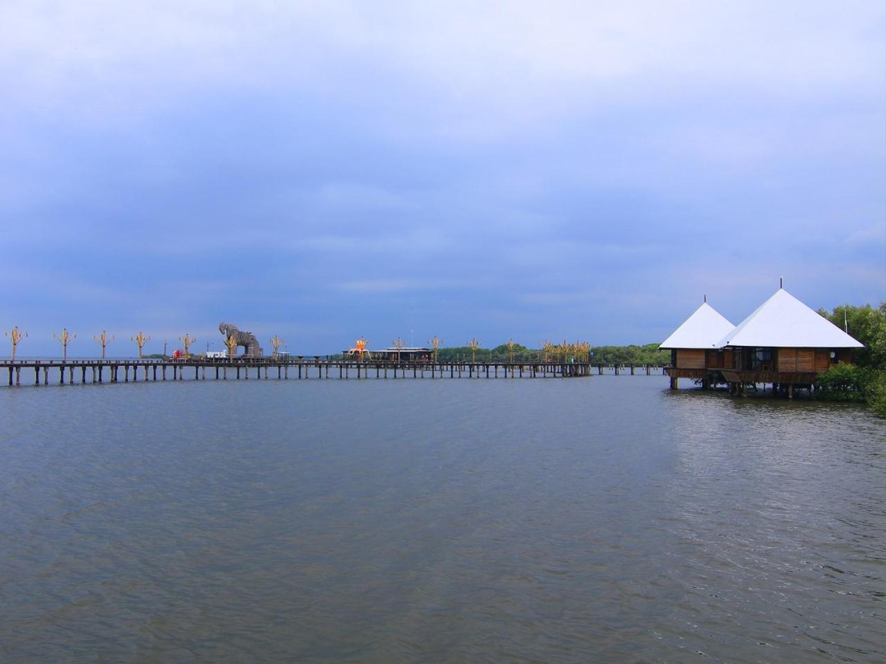 Beejay Bakau Resort โปรโบลิงโก ภายนอก รูปภาพ