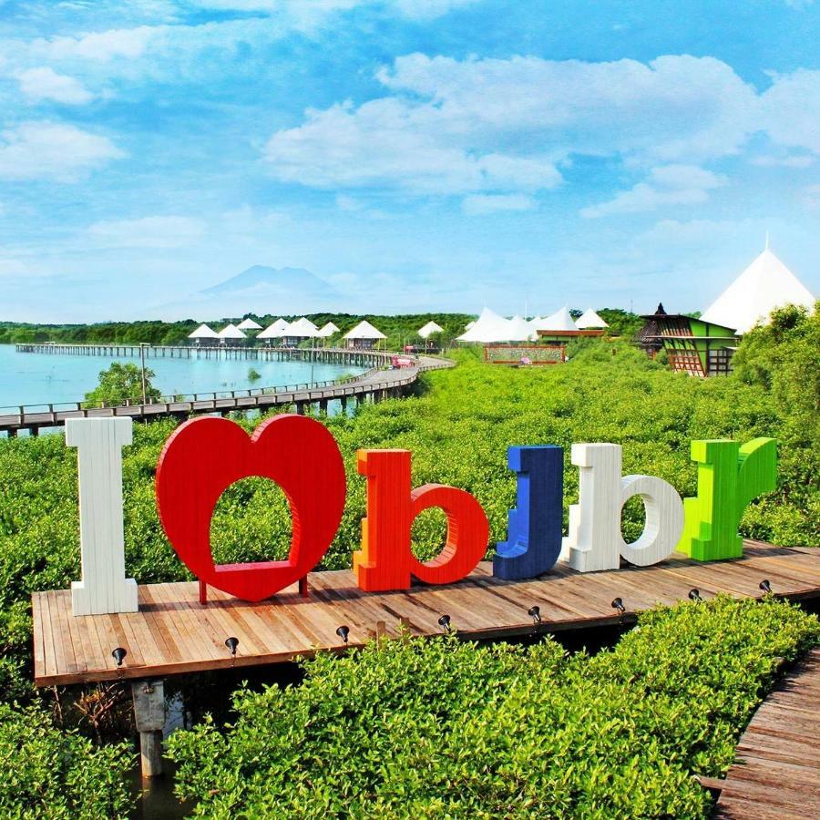 Beejay Bakau Resort โปรโบลิงโก ภายนอก รูปภาพ